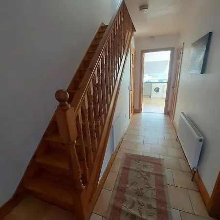 3 Bed Semi-detached House In A Quite Estate Bruff