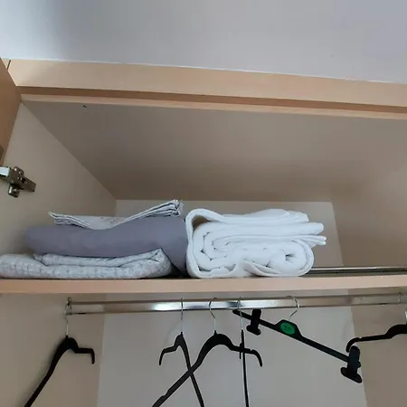 3 Bed Semi-detached House In A Quite Estate Vakantiehuis Bruff