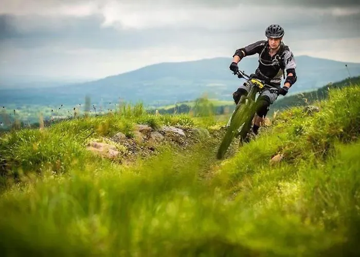 3 Bed Semi-detached House In A Quite Estate Casa de Férias