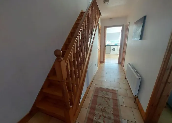 3 Bed Semi-detached House In A Quite Estate Bruff