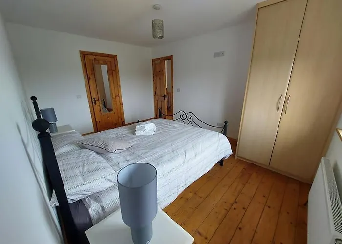 3 Bed Semi-detached House In A Quite Estate Дом отдыха