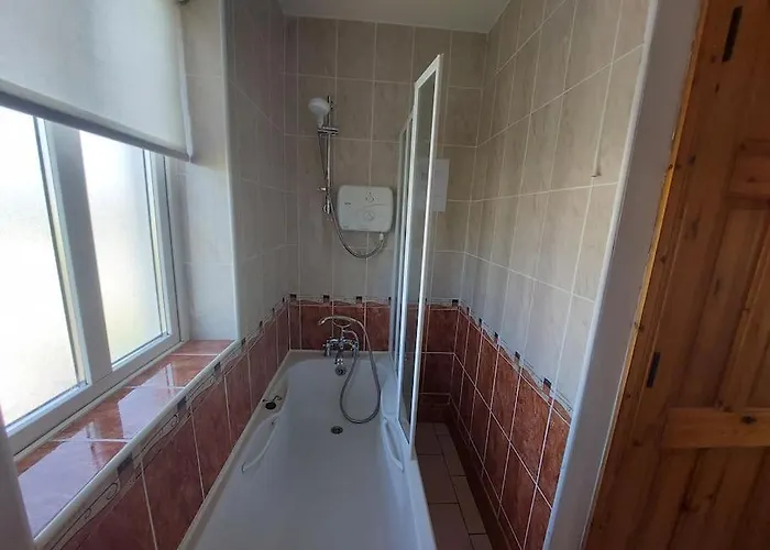 3 Bed Semi-detached House In A Quite Estate Casa de Férias