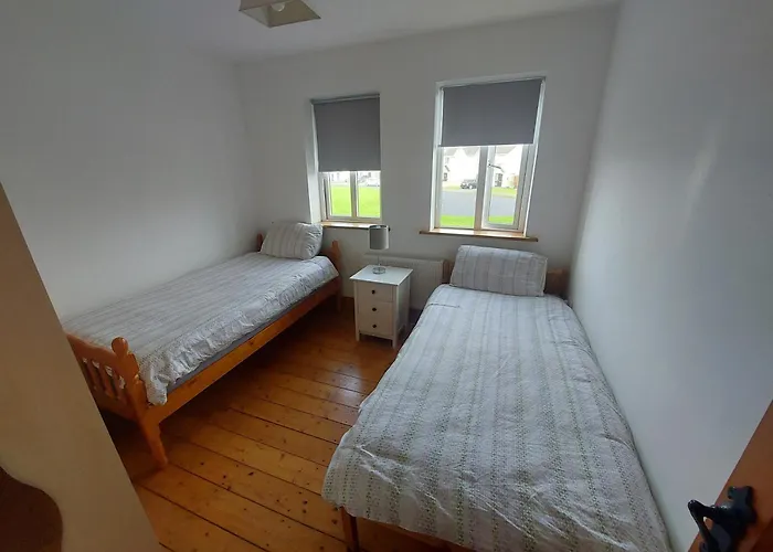 Casa de Férias 3 Bed Semi-detached House In A Quite Estate