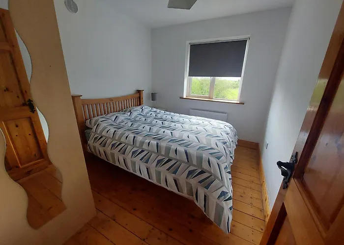 3 Bed Semi-detached House In A Quite Estate Дом отдыха