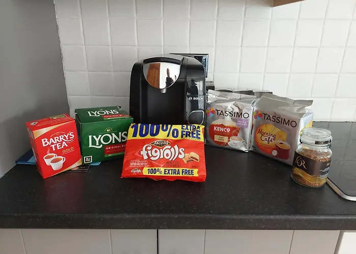 Casa de Férias 3 Bed Semi-detached House In A Quite Estate Bruff